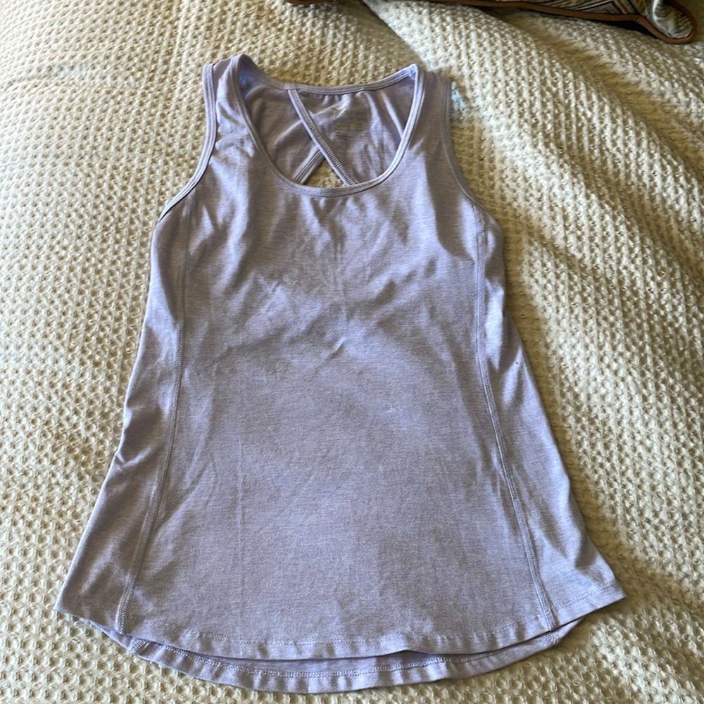 Old Navy Luxe Purple Tank Medium keyhole, active dry, lavender small workout